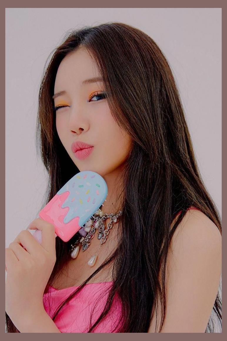 JooE (MOMOLAND)